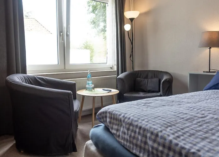 ゲストハウス Heimathafen ビューズム